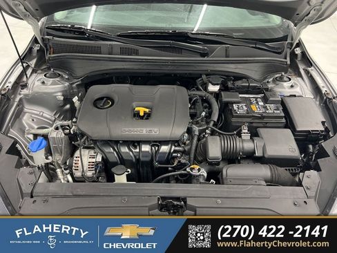 Used 2023 Kia Forte LXS w/ LXS Technology Package image 16