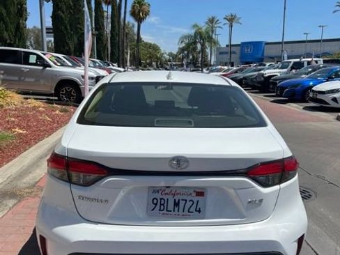 Used 2022 Toyota Corolla XLE FWD image 4