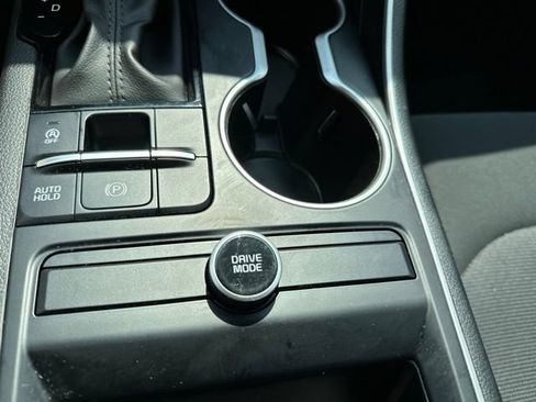 Used 2022 Kia K5 LX FWD image 10