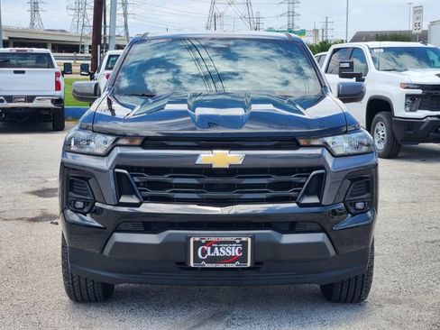 Used 2024 Chevrolet Colorado LT w/ LT Convenience Package II RWD image 2