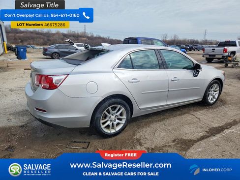 Used 2016 Chevrolet Malibu LT w/ Sun And Convenience Package image 3