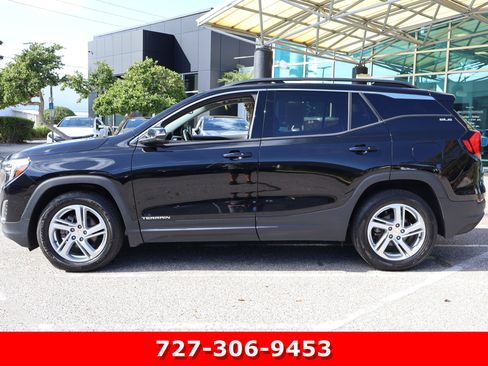 Used 2020 GMC Terrain SLE w/ Driver Convenience Package image 5