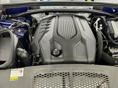 Used 2023 Porsche Macan Turbo AWD/4WD image 26