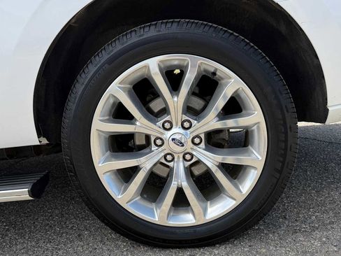Used 2019 Ford Expedition Platinum AWD/4WD image 31