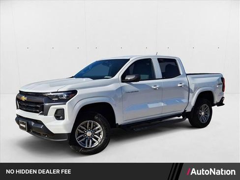 New 2026 Chevrolet Colorado LT w/ LT Convenience Package AWD/4WD image 1