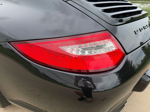 Used 2010 Porsche 911 Carrera RWD image 21