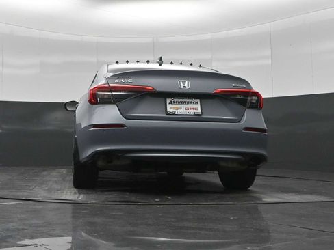 Used 2022 Honda Civic Touring image 30