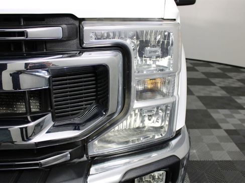 Used 2022 Ford F250 XLT w/ XLT Value Package image 3