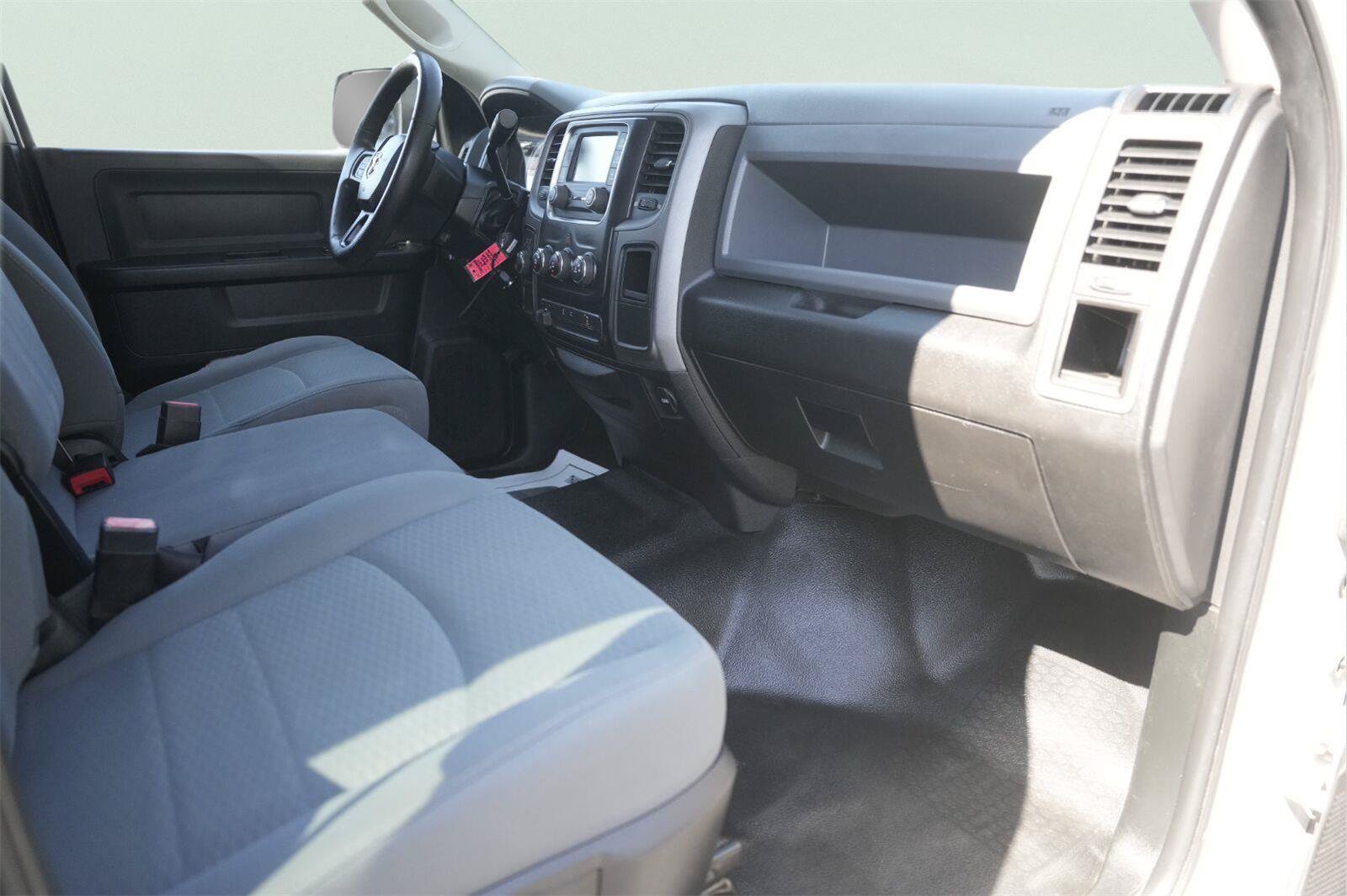 Used 2017 RAM 2500 Tradesman w/ Chrome Appearance Group AWD/4WD image 17