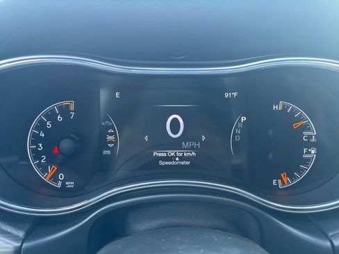 Used 2021 Jeep Grand Cherokee Laredo X AWD/4WD image 18
