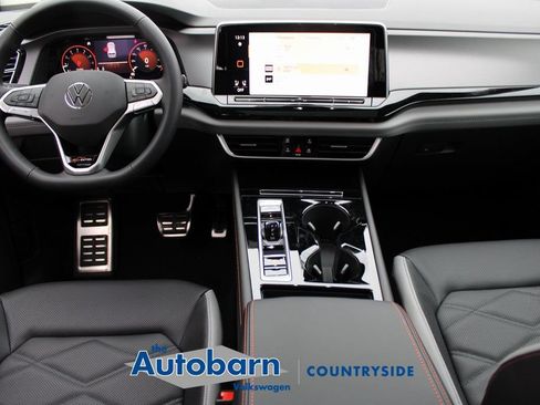 Used 2026 Volkswagen Atlas Peak Edition AWD/4WD image 18