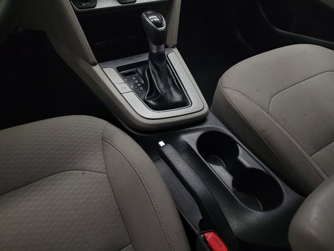 Used 2019 Hyundai Elantra SEL image 26