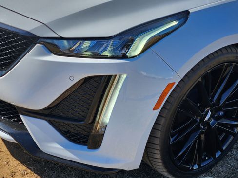 Certified 2023 Cadillac CT5 V w/ Premium Package image 9