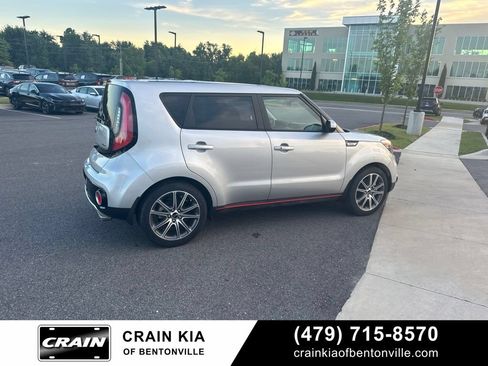 Used 2019 Kia Soul ! FWD image 4