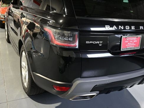 Used 2020 Land Rover Range Rover Sport SE image 12
