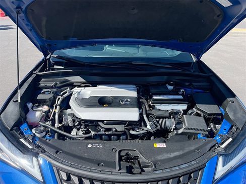 Used 2022 Lexus UX 200 image 29