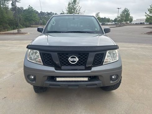 Used 2018 Nissan Frontier SV w/ Value Truck Package image 2