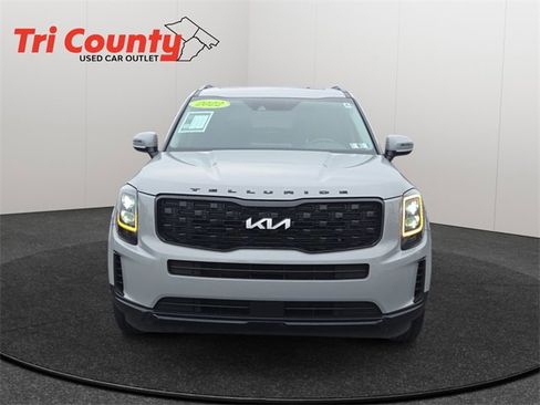 Used 2022 Kia Telluride EX w/ EX Premium Package image 2