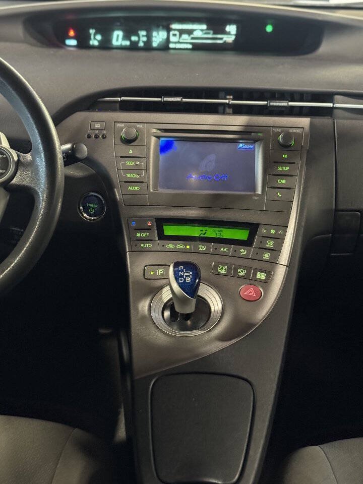 Used 2014 Toyota Prius Two FWD image 11