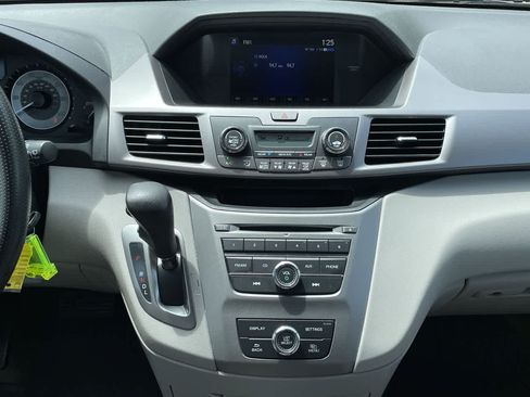 Used 2015 Honda Odyssey LX image 13