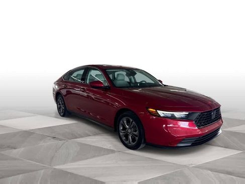 Used 2023 Honda Accord EX image 2