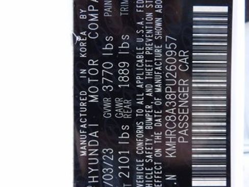 Used 2023 Hyundai Venue SEL FWD image 29