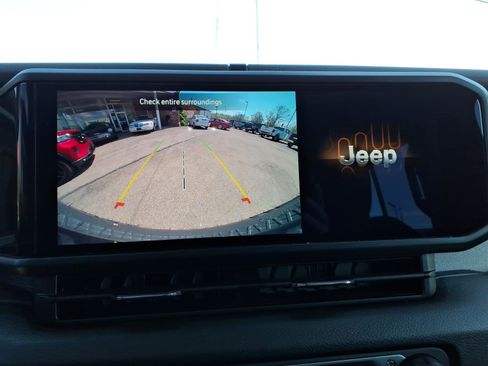 Used 2025 Jeep Wrangler Unlimited Sport S 4xe AWD/4WD image 12