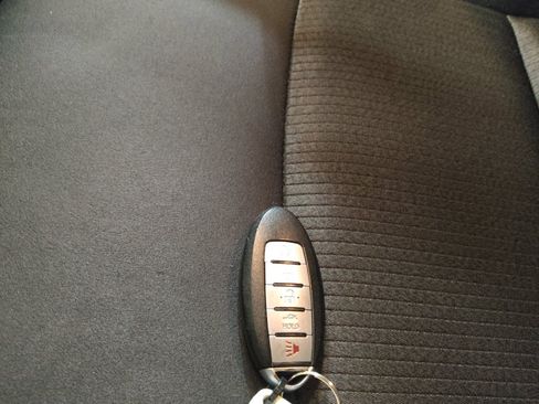 Used 2025 Nissan Altima 2.5 SV FWD image 32