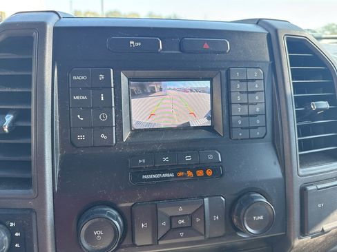 Used 2022 Ford F250 XL w/ Power Equipment Group image 16