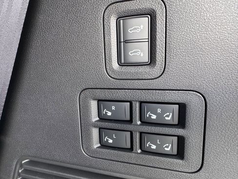 New 2025 Nissan Armada PRO-4X image 11