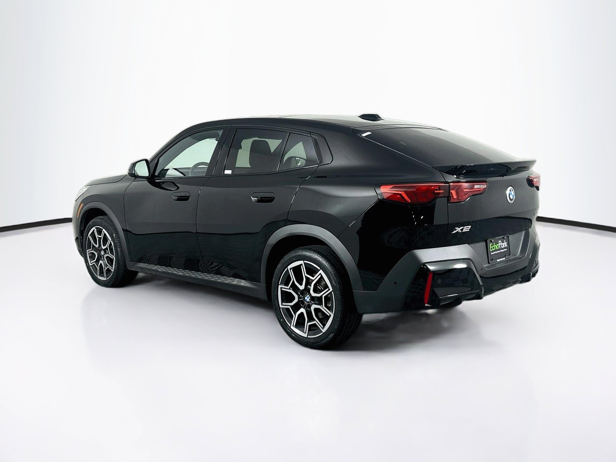 Used 2026 BMW X2 xDrive28i AWD/4WD image 5