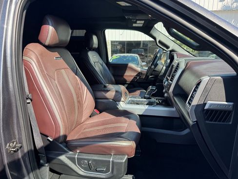 Used 2015 Ford F150 Platinum w/ Equipment Group 701A Luxury AWD/4WD image 20