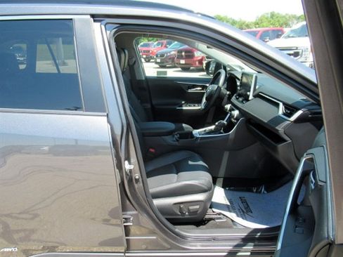 Used 2022 Toyota RAV4 Limited AWD/4WD image 14