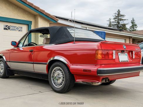 Used 1988 BMW 325i Convertible RWD image 18