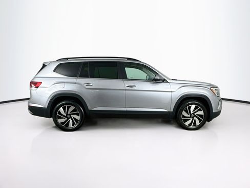 Used 2025 Volkswagen Atlas SE FWD image 10