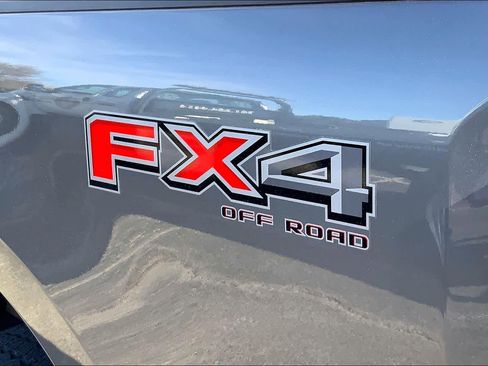 Used 2024 Ford F250 Platinum image 10