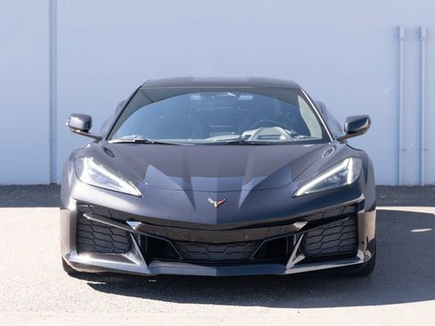 Used 2024 Chevrolet Corvette Z06 w/ Battery Protection Package RWD image 12