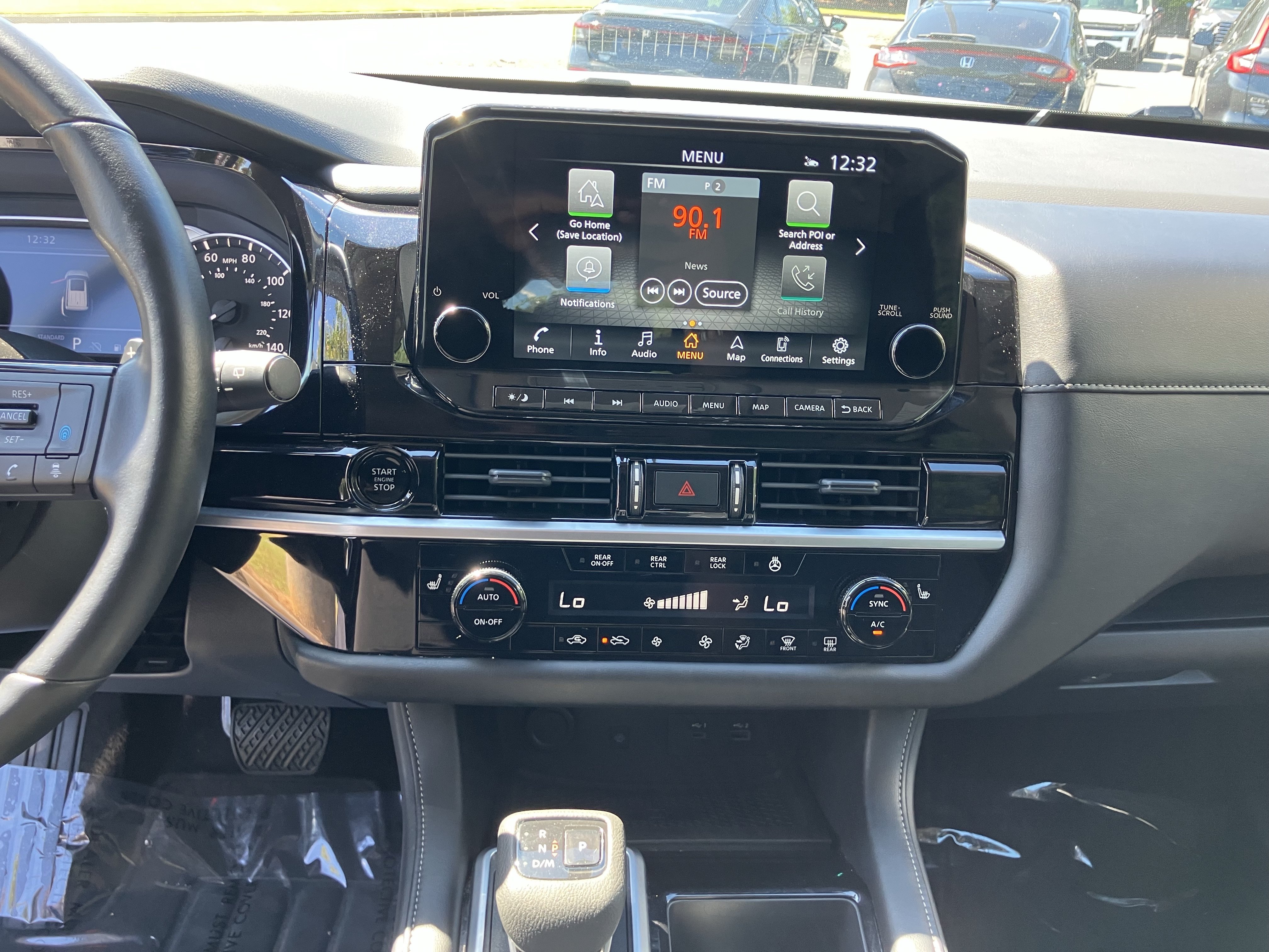 Used 2025 Nissan Pathfinder SL FWD image 26