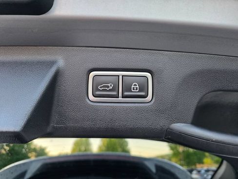 Certified 2023 Kia Sorento EX AWD/4WD image 11
