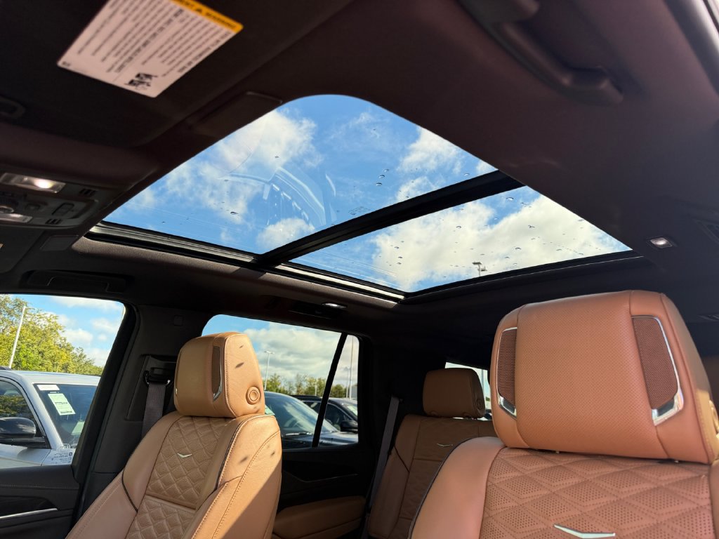 Used 2023 Cadillac Escalade Sport w/ Touring Package AWD/4WD image 19