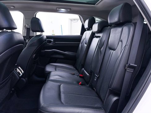 Used 2021 Kia Sorento S w/ Panoramic Sunroof Package FWD image 33