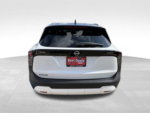 New 2026 Nissan Kicks SV FWD image 6