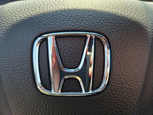Used 2025 Honda Passport Black Edition image 34