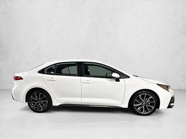 Used 2020 Toyota Corolla SE w/ Carpet Mat Package (TMS) FWD image 4
