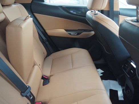 Used 2024 Lexus NX 250 FWD image 10