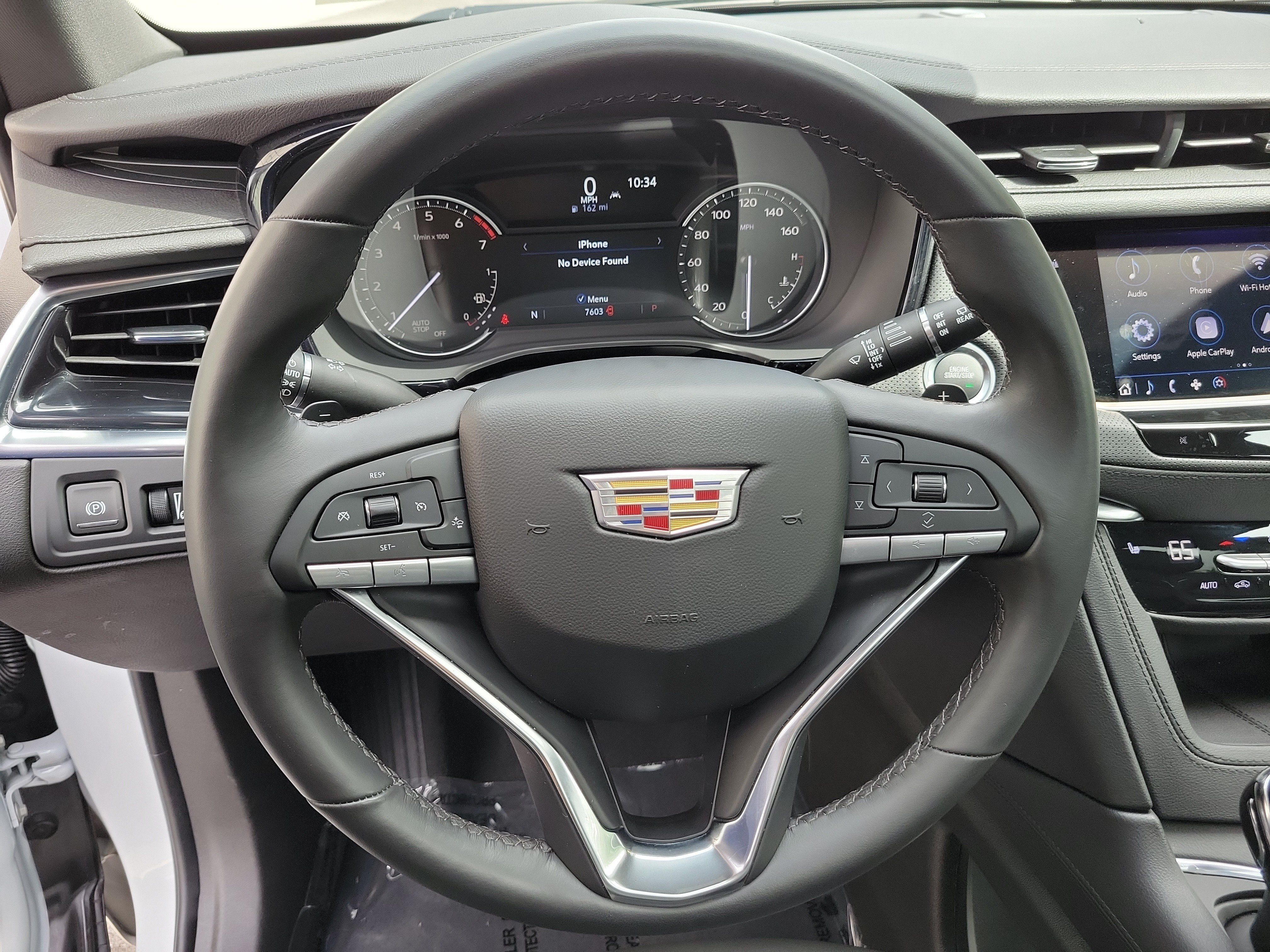 Used 2025 Cadillac XT6 Luxury FWD image 28