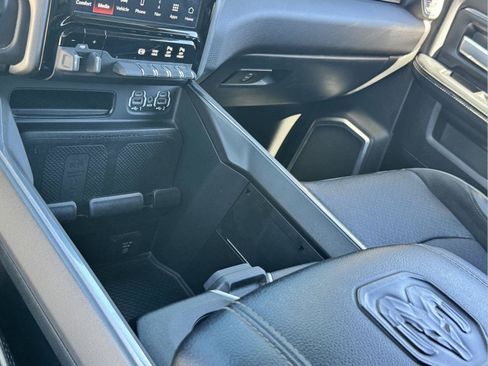 Used 2023 RAM 2500 Laramie AWD/4WD image 22