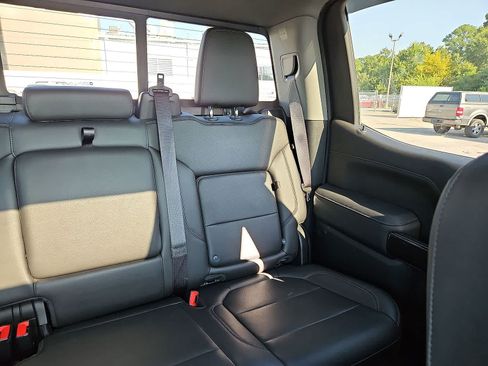 Used 2020 Chevrolet Silverado 1500 LTZ w/ LTZ Plus Package AWD/4WD image 15