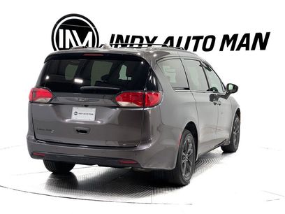 Used 2020 Chrysler Pacifica Touring-L w/ Advanced Safetytec Group