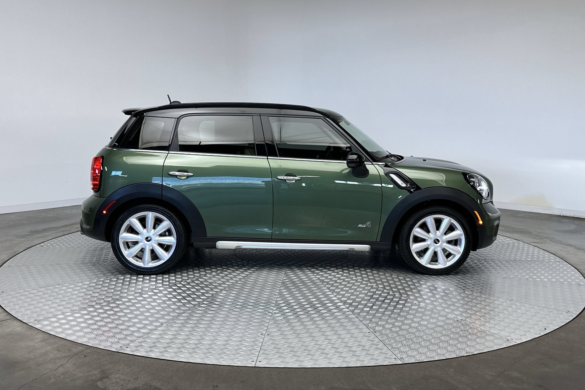 Used 2016 MINI Cooper Countryman S AWD/4WD image 10